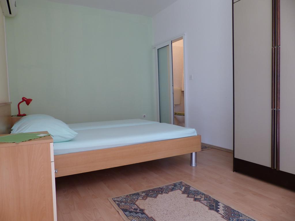 Apartments Smiljana أوميس المظهر الخارجي الصورة