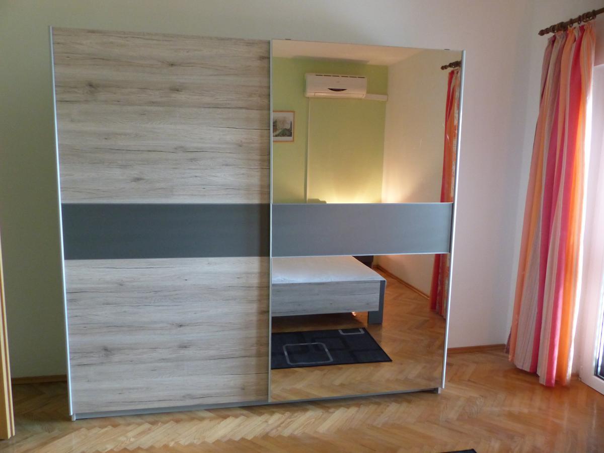 Apartments Smiljana أوميس المظهر الخارجي الصورة